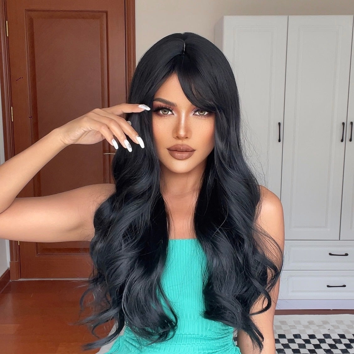 Long Black Wavy Synthetic Wigs with Bangs