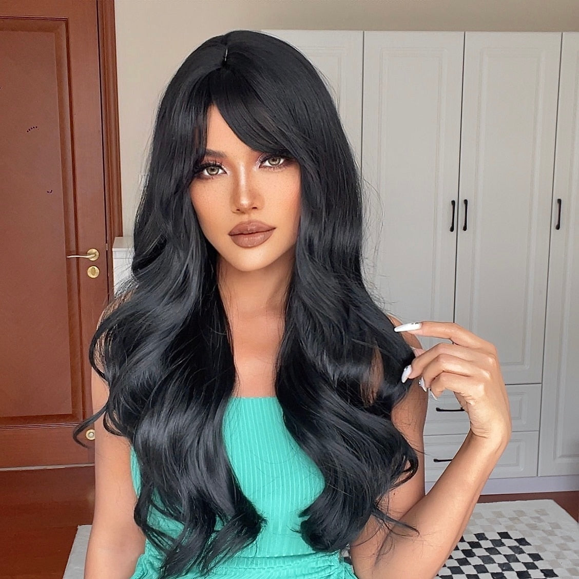 Long Black Wavy Synthetic Wigs with Bangs