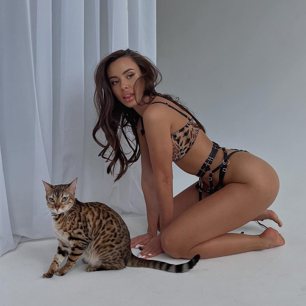 3-Piece Leopard Mesh Lingerie Set Women Vintage Sexy Exotic Set Ring Bow Fancy Garter Brief Kit